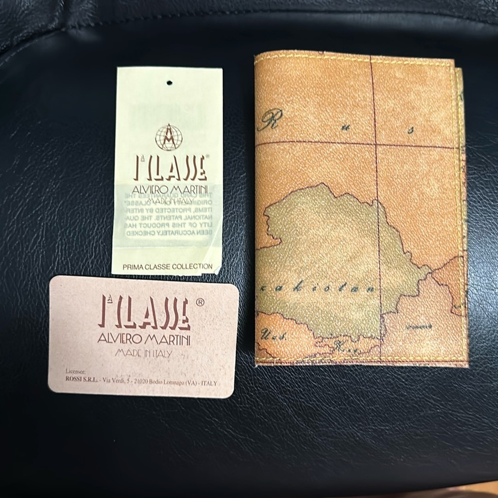 Alviero Martini Geo Classic Passport Cover